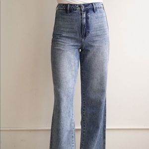 CarlyJean Las Angeles Jaymee Vintage WideLeg Jeans